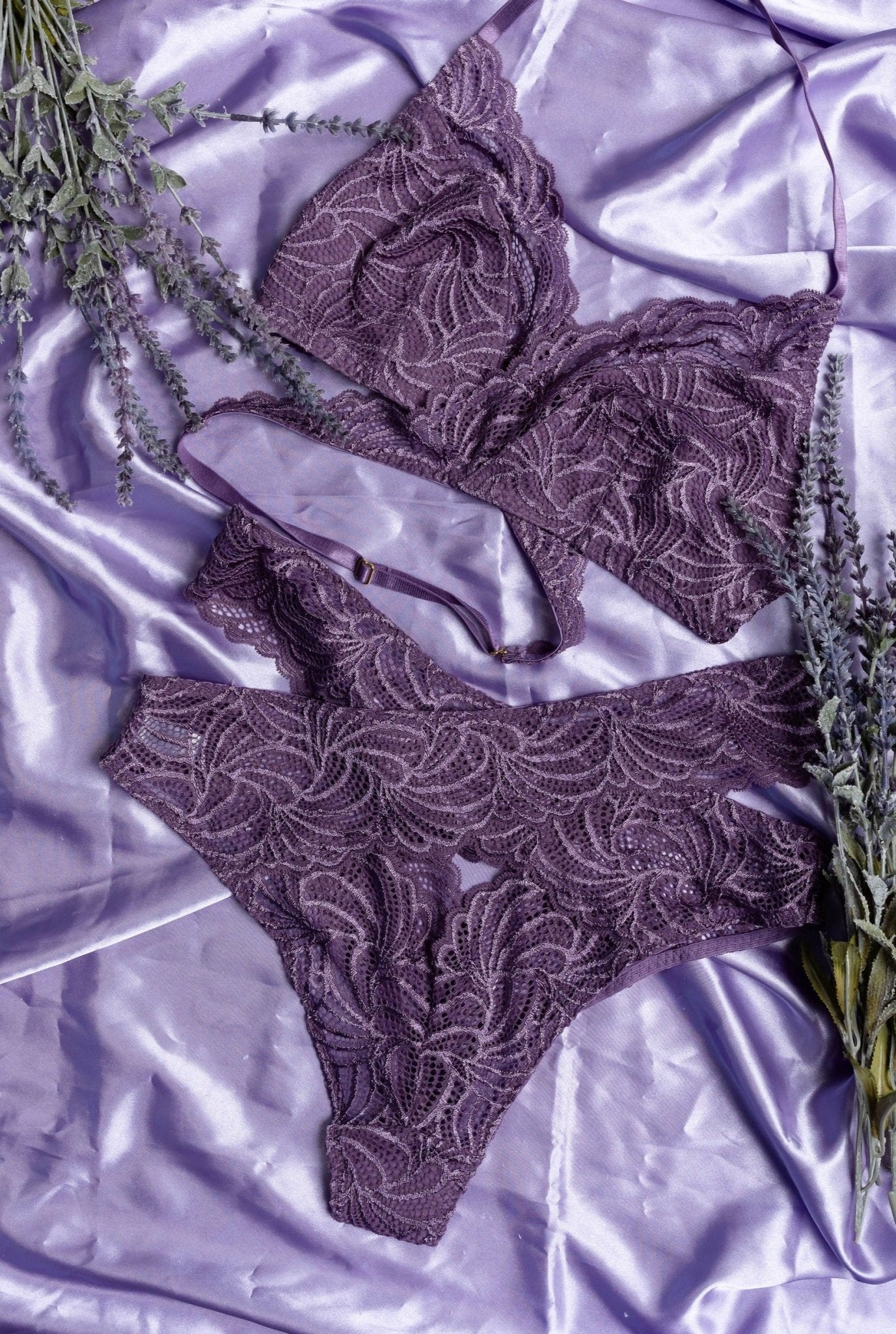 Strappy Wrap High Waist Panty - Lavender Haze - Mentionables