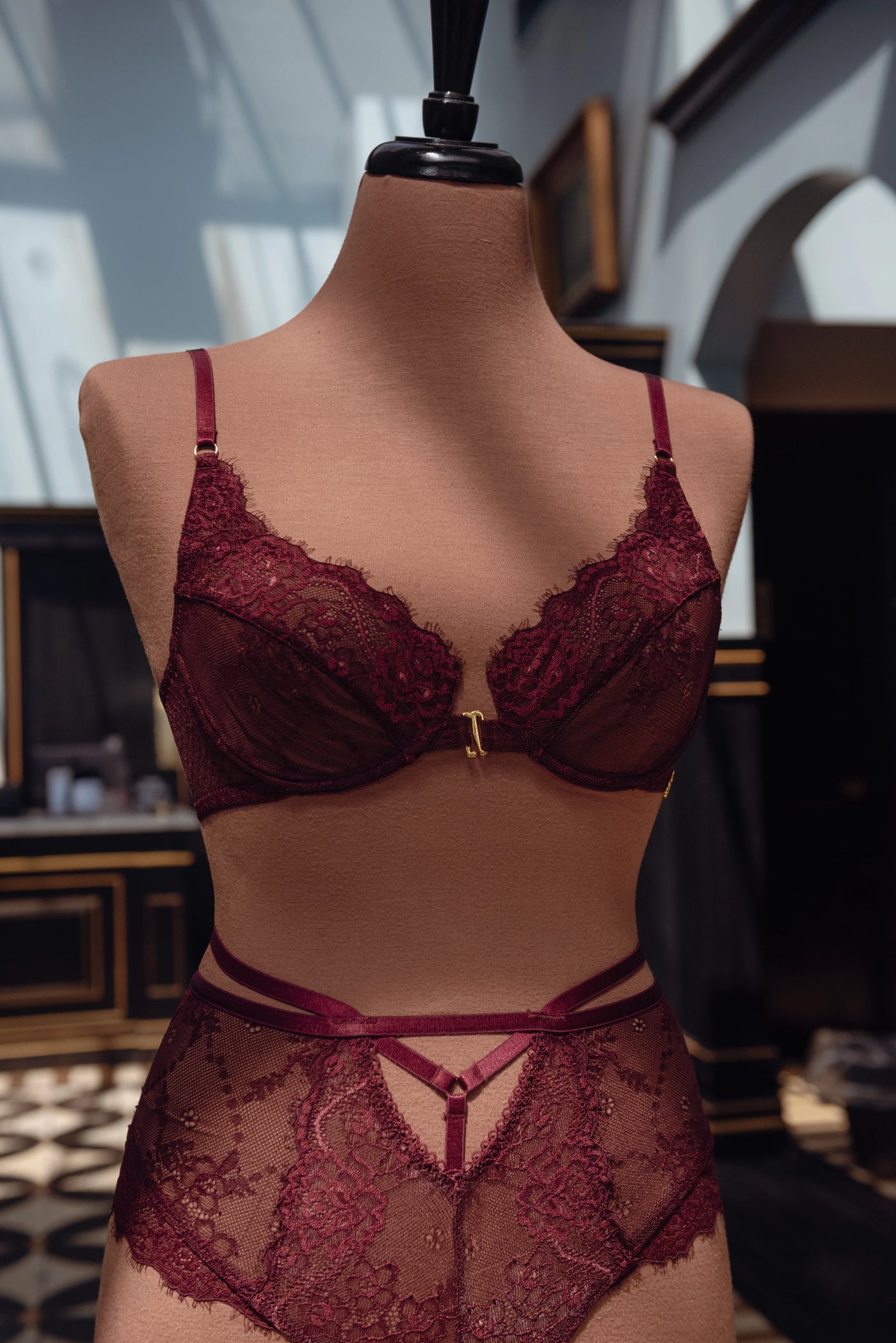 Eyelash Lace Underwire Balconette Bralette - Cherry Lacquer