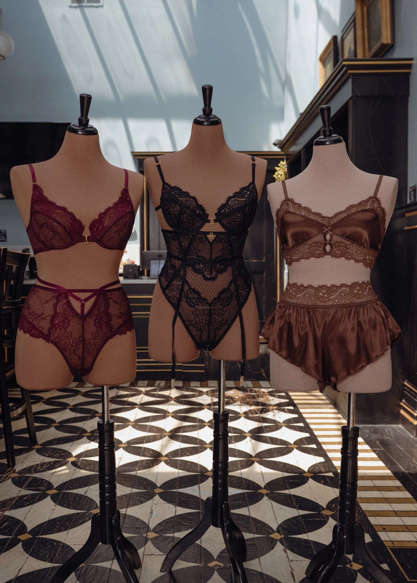 Eyelash Lace Underwire Balconette Bralette - Cherry Lacquer