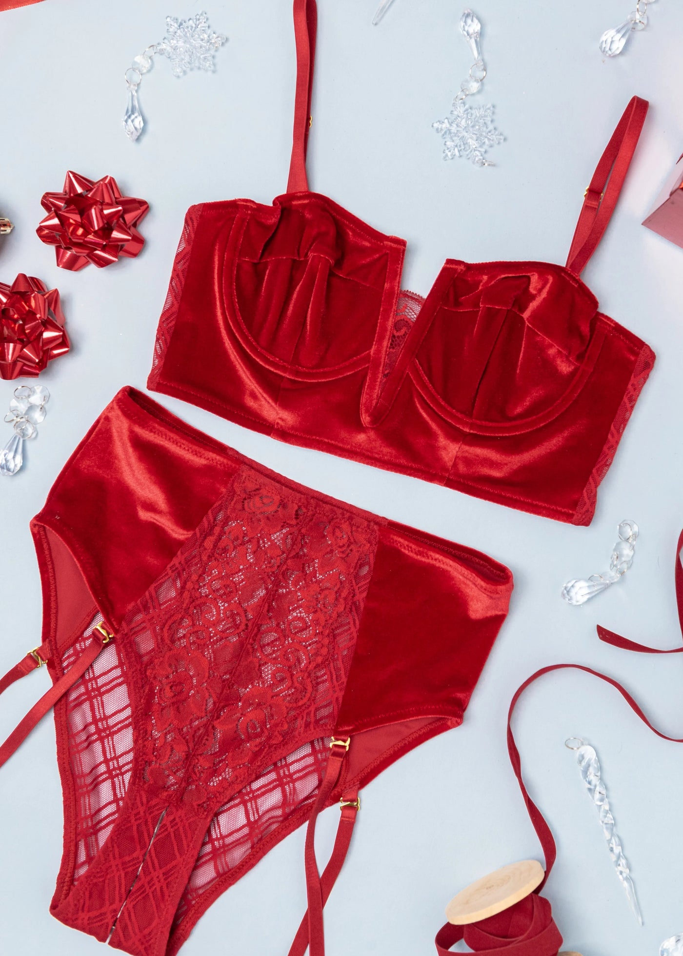 High Waist Velvet Crotchless Garter Panty - Red