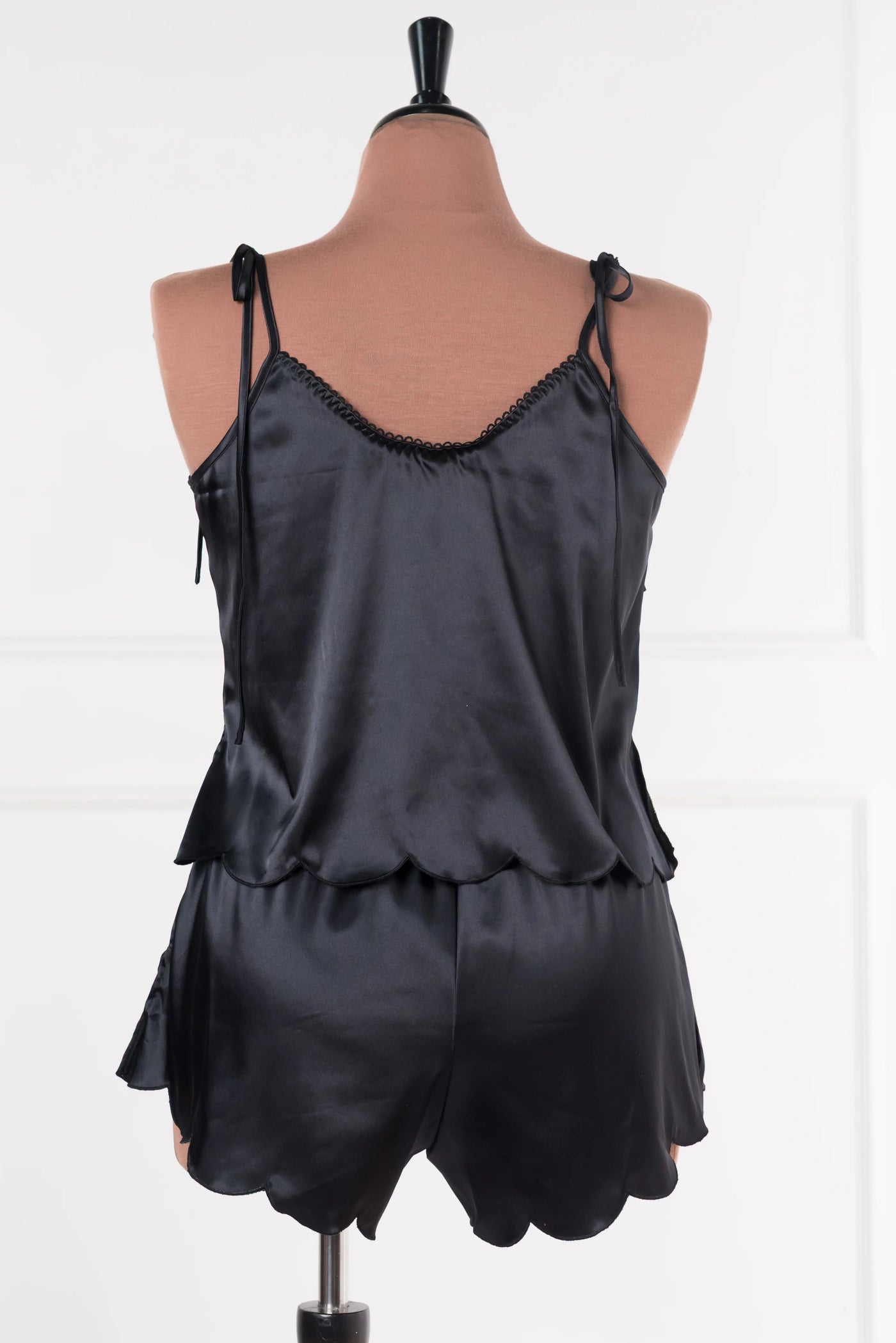 Scalloped Embroidered Satin Cami - Black
