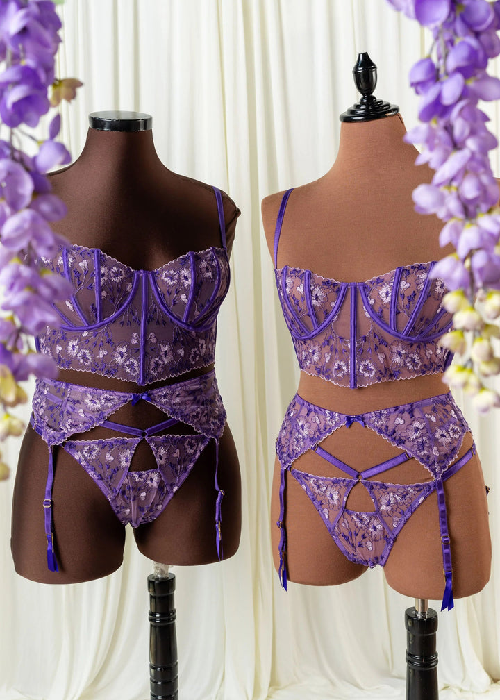 Don't Skip This Step: Lingerie Accessories That Complete the Look Mentionables Don't Skip This Step: Lingerie Accessories That Complete the Look Mentionables