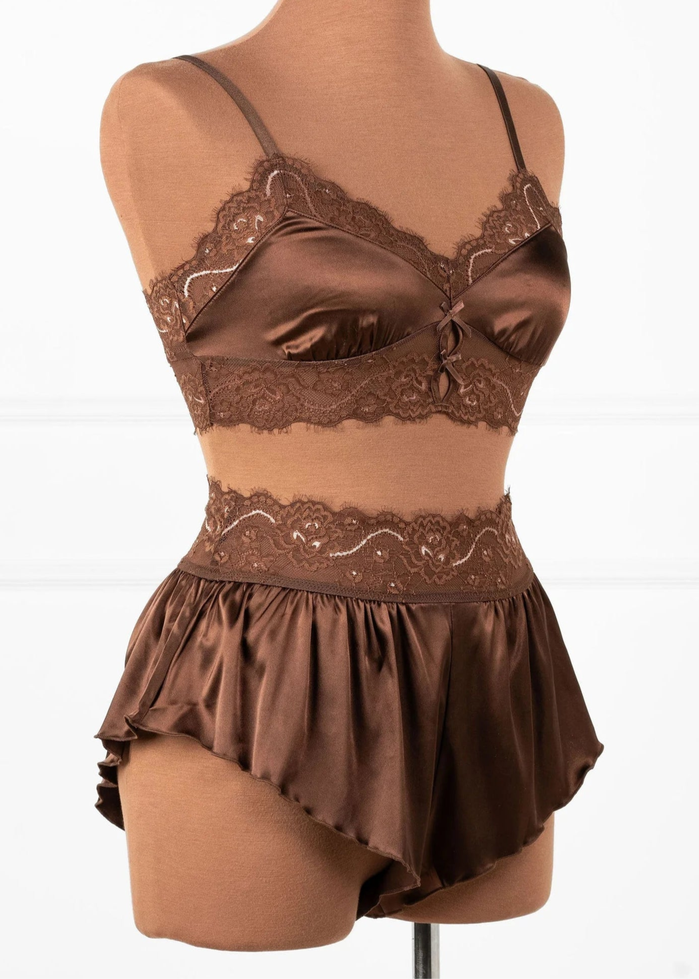 Lacy Satin Keyhole Bralette - Chocolate