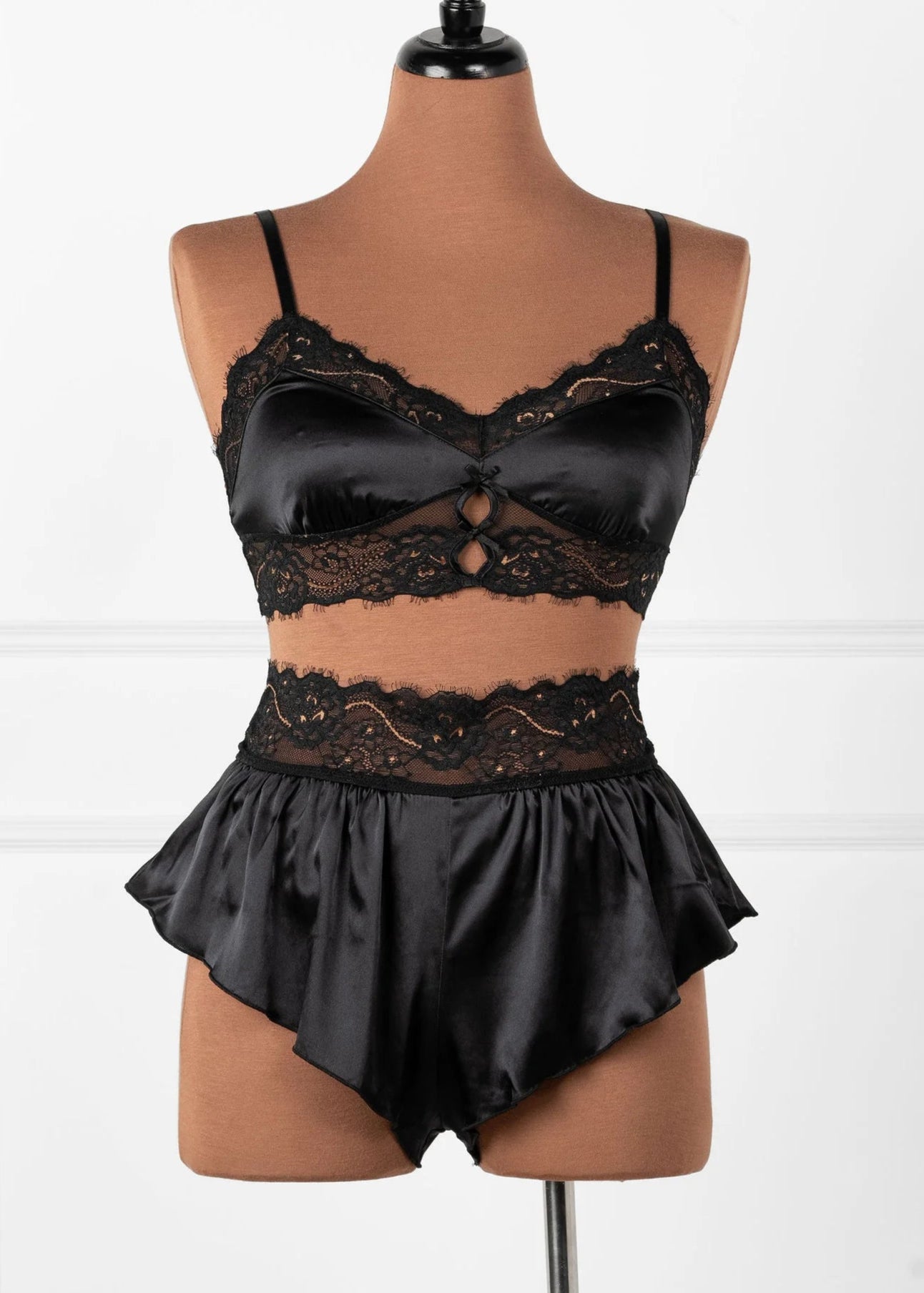 High Waist Lacy Satin Tap Two-Toned Shorts - Black