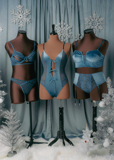 Lace & Velvet Crotchless Teddy - Retro Blue