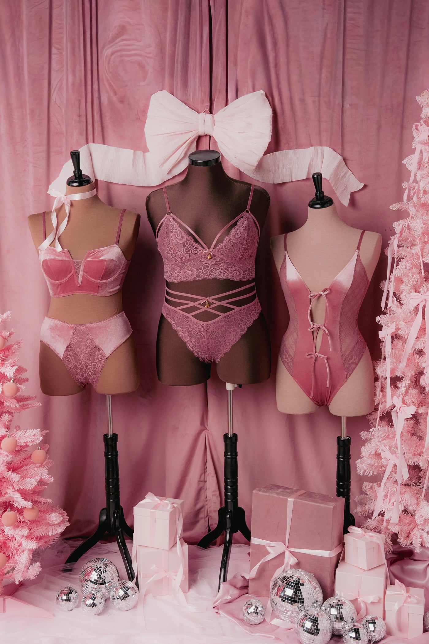 Lacy Caged Charm Bralette - Sugarplum Pink