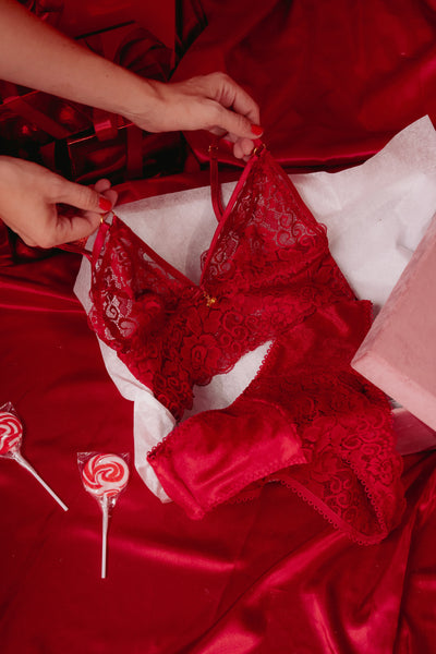 Lacy Caged Charm Bralette - Red