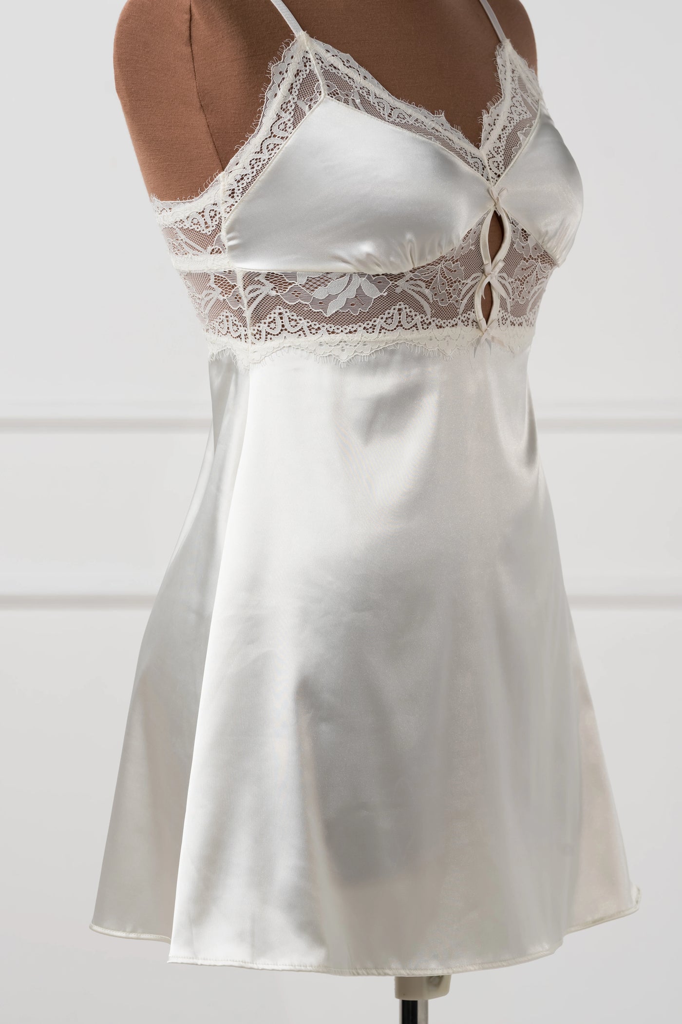 Satin & Eyelash Lace Slip - Pearl