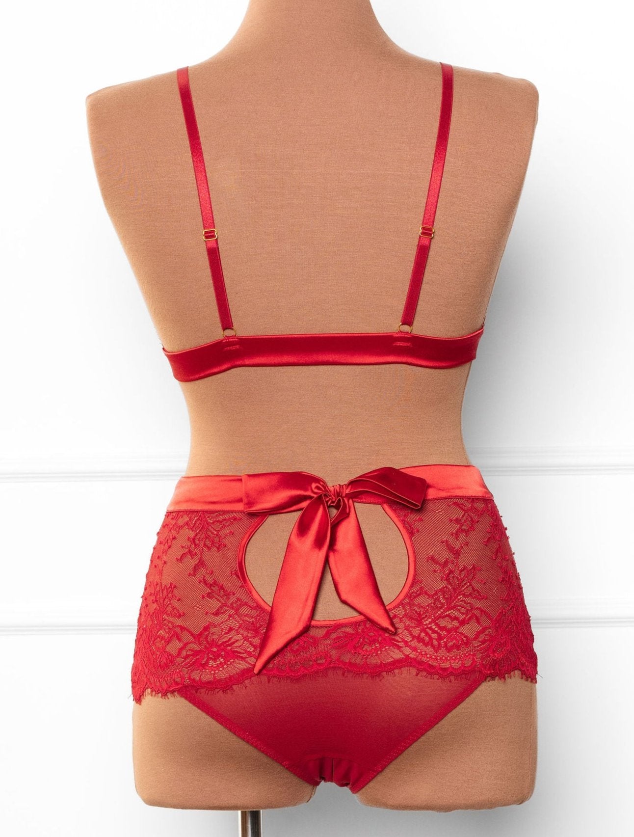 Eyelash Lace Bow High Waist Crotchless Panty - Red - Mentionables