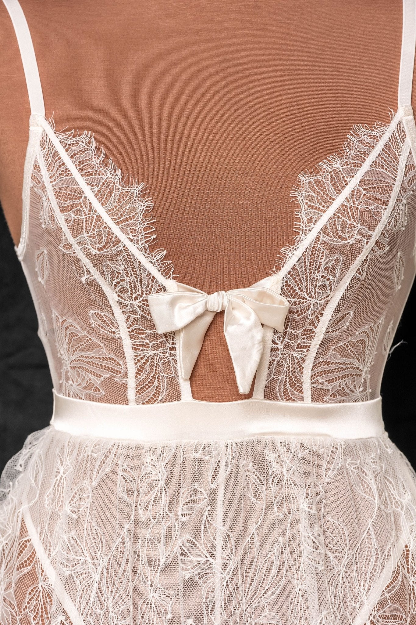 Eyelash Lace Crotchless Teddy - Pearl - Mentionables