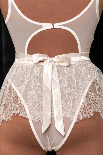 Eyelash Lace Crotchless Teddy - Pearl - Mentionables