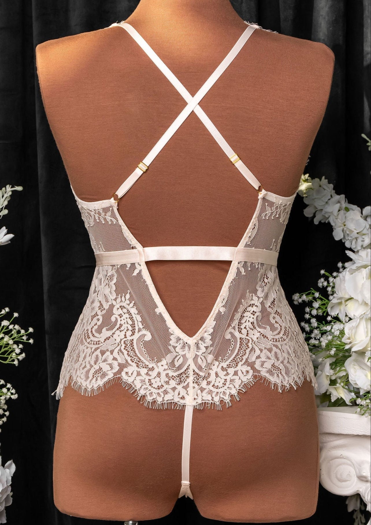 Eyelash Lace Teddy - Champagne - Mentionables