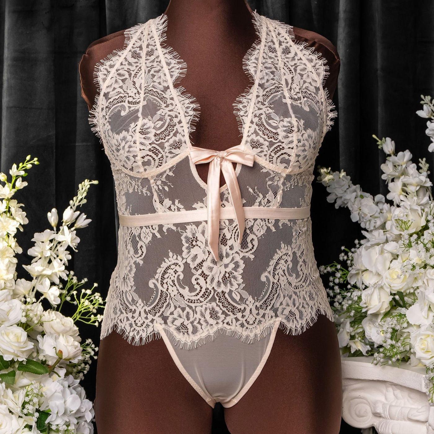 Eyelash Lace Teddy - Champagne - Mentionables