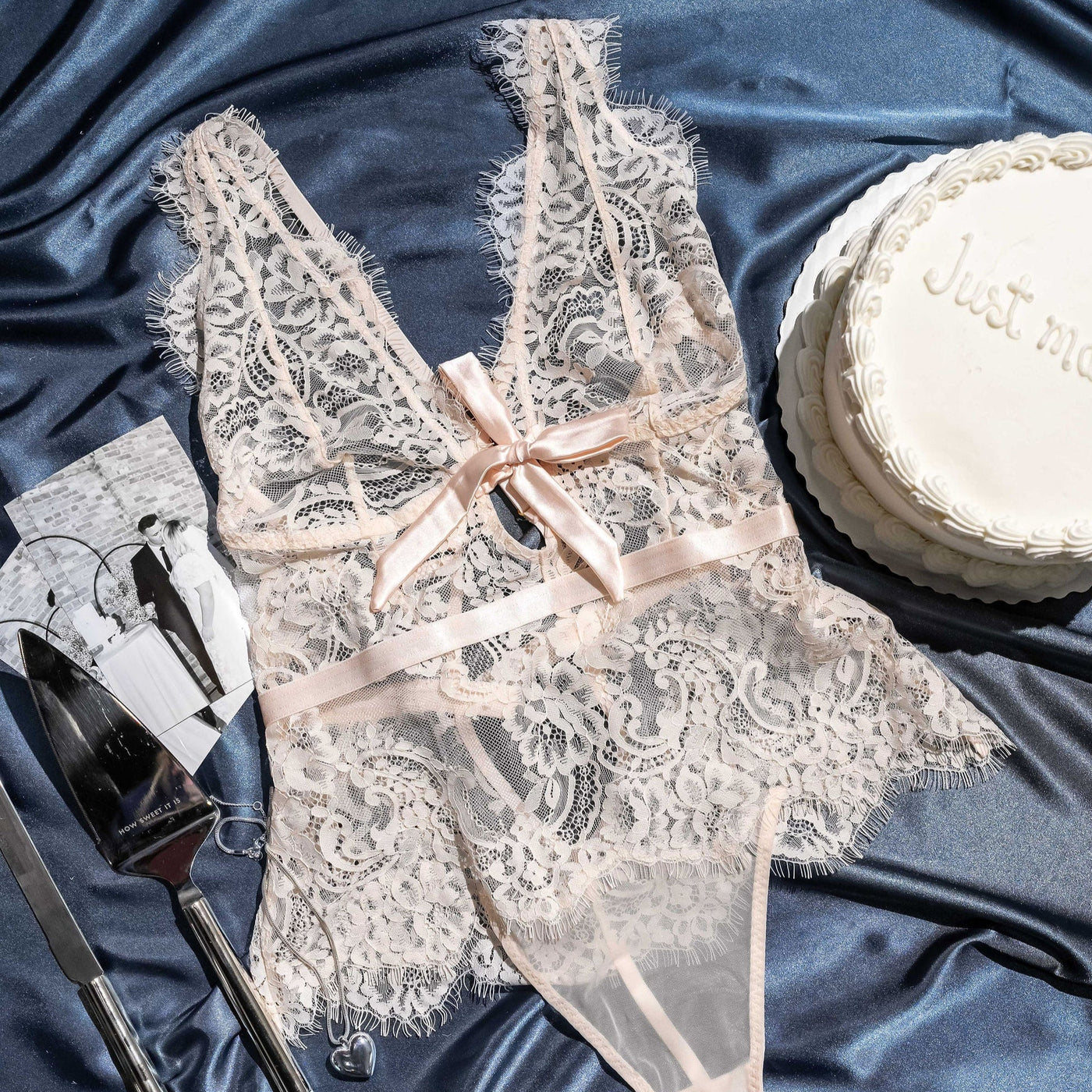 Eyelash Lace Teddy - Champagne - Mentionables