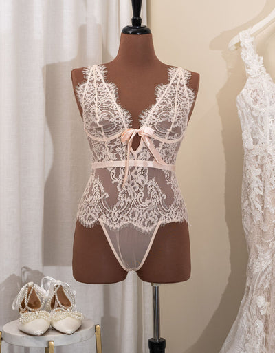 Eyelash Lace Teddy - Champagne - Mentionables