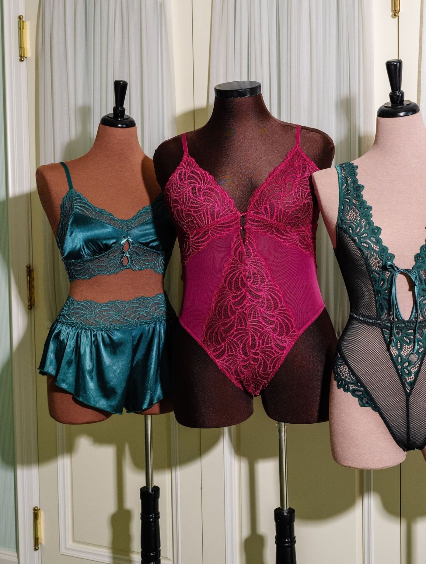 High Waist Lacy Satin Tap Shorts - Emerald - Mentionables