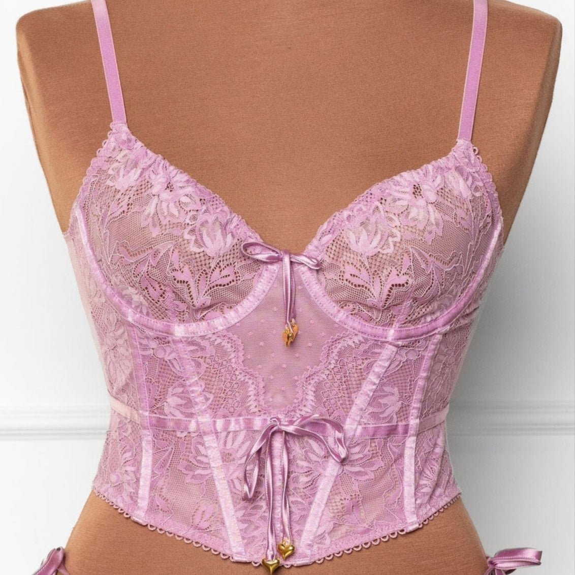 Lace - Up Underwire Corset - Lilac - Mentionables