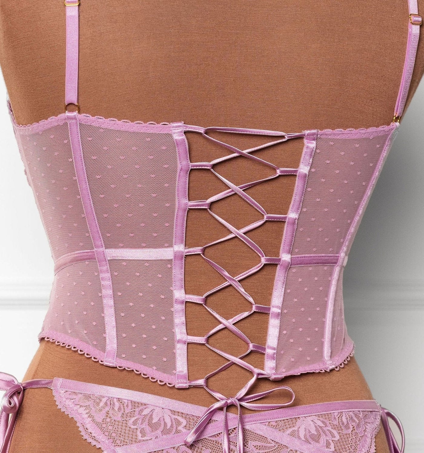 Lace - Up Underwire Corset - Lilac - Mentionables