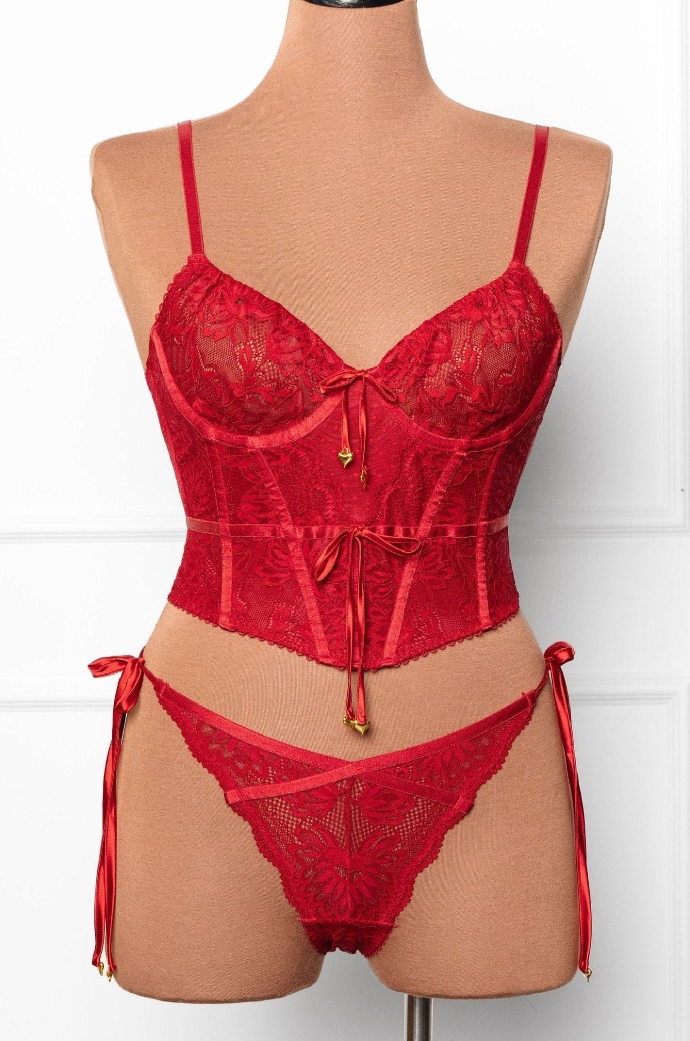 Lace - Up Underwire Corset - Red - Mentionables