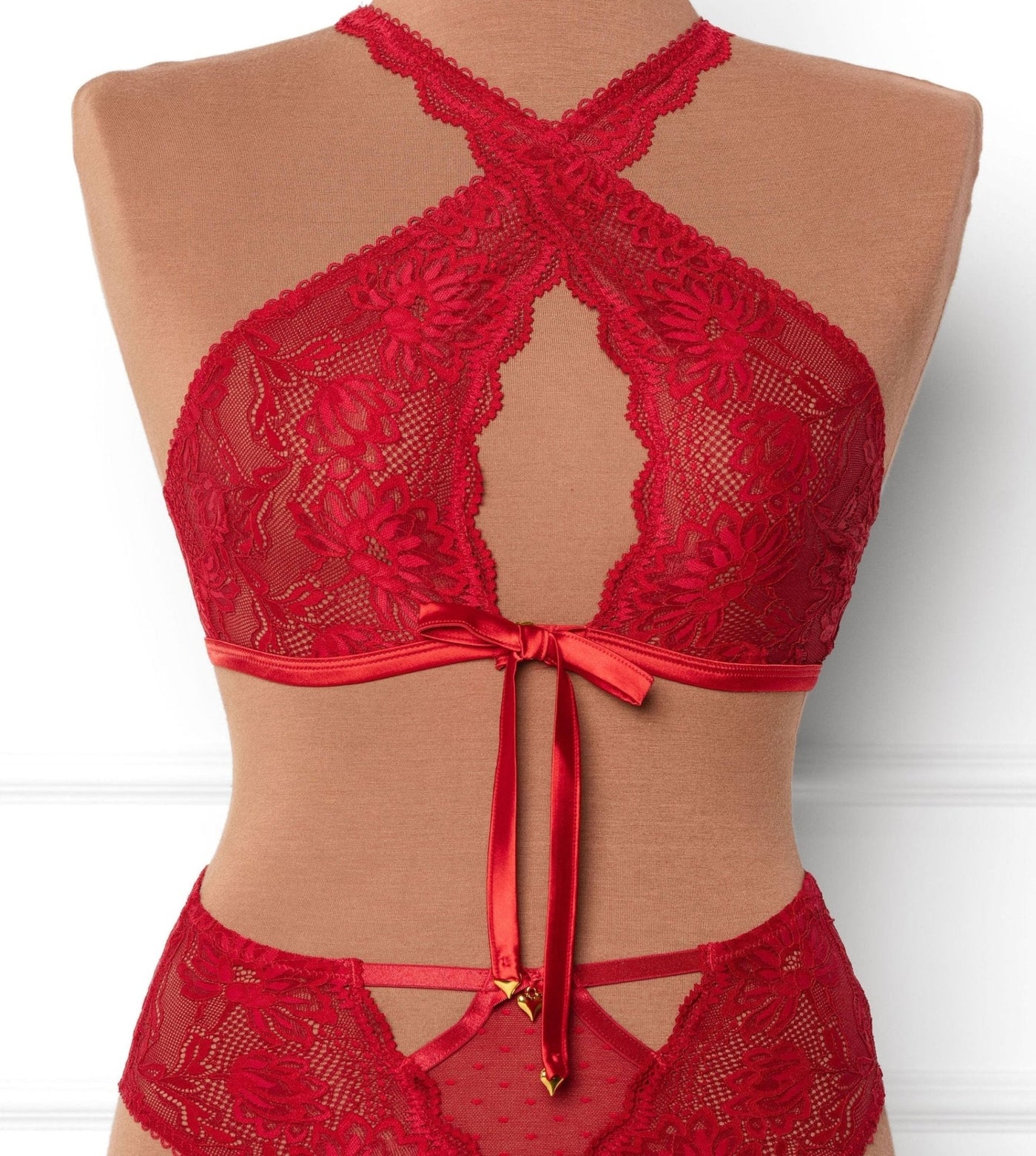 Lacy Crossover Bralette - Red - Mentionables