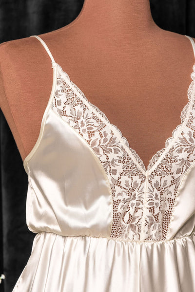 Lacy Plunge Satin Romper - Pearl - Mentionables