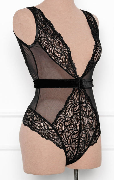 Lacy Plunge Teddy - Black - Mentionables