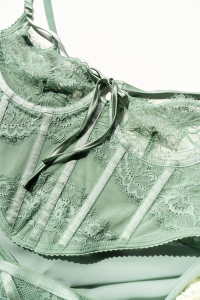 Lacy Underwire Corset - Misty Jade - Mentionables