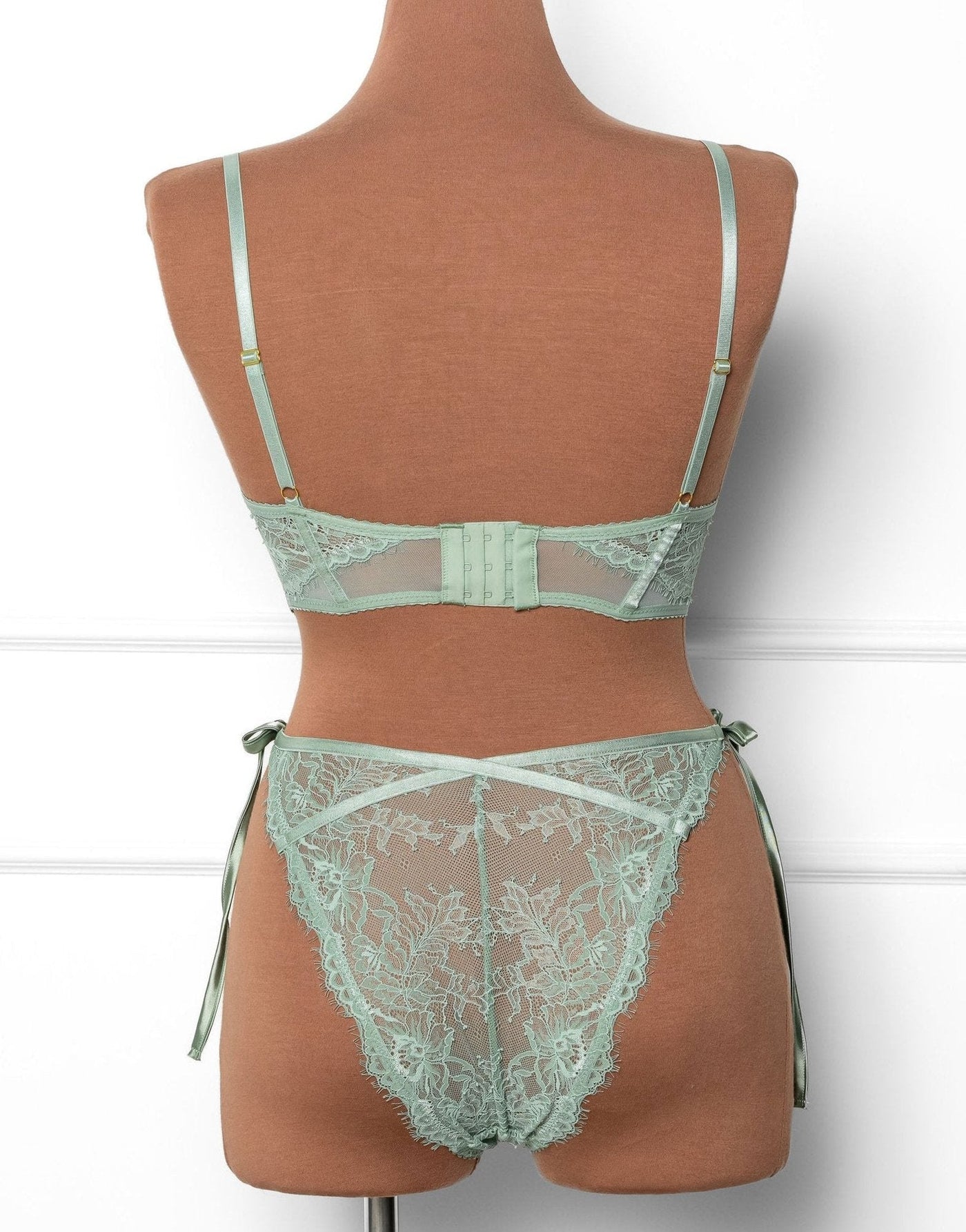 Lacy Underwire Corset - Misty Jade - Mentionables