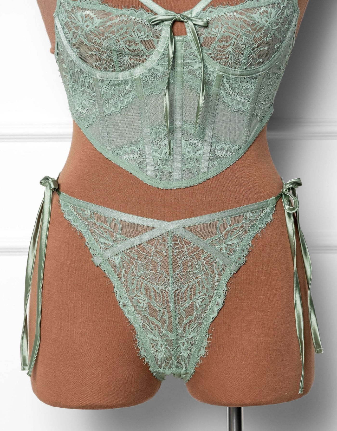 Lacy Underwire Corset - Misty Jade - Mentionables