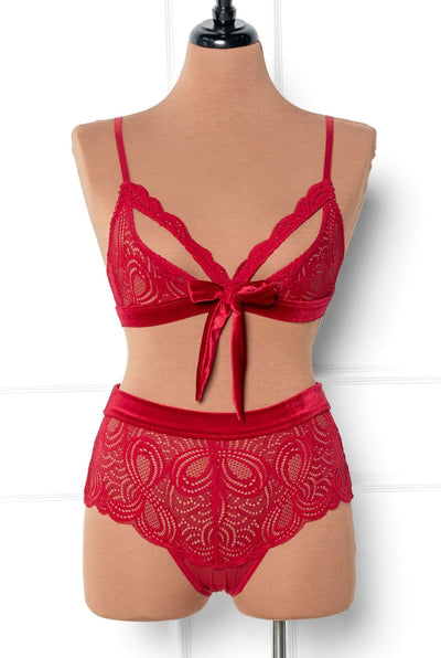 Lacy Velvet High Waist Crotchless Panty - Red - Mentionables