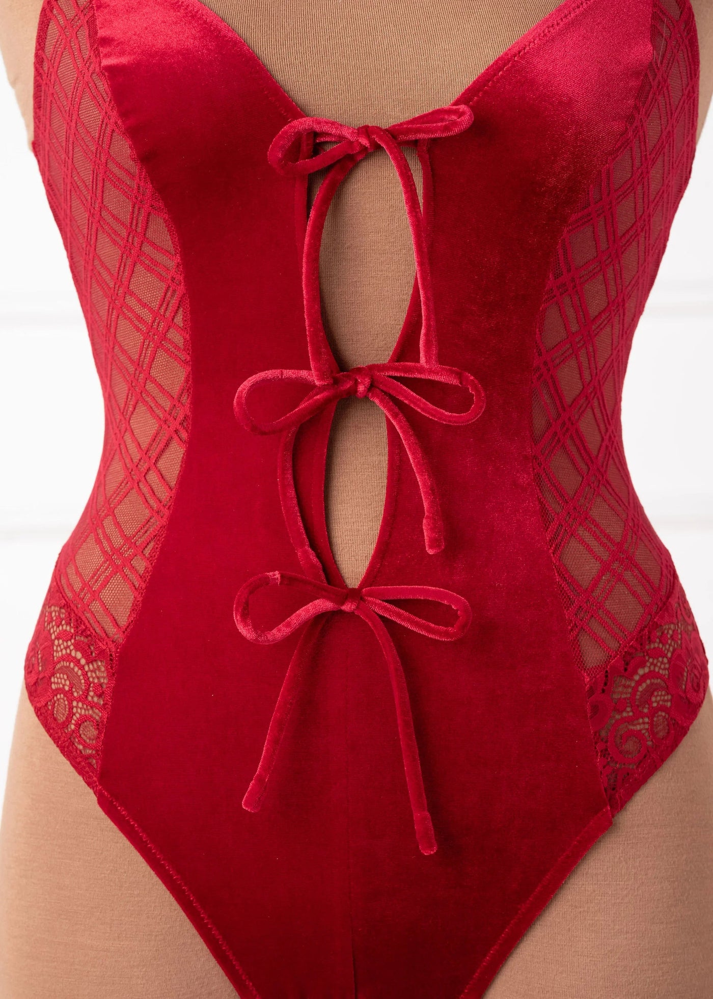 Lace & Velvet Crotchless Teddy - Red