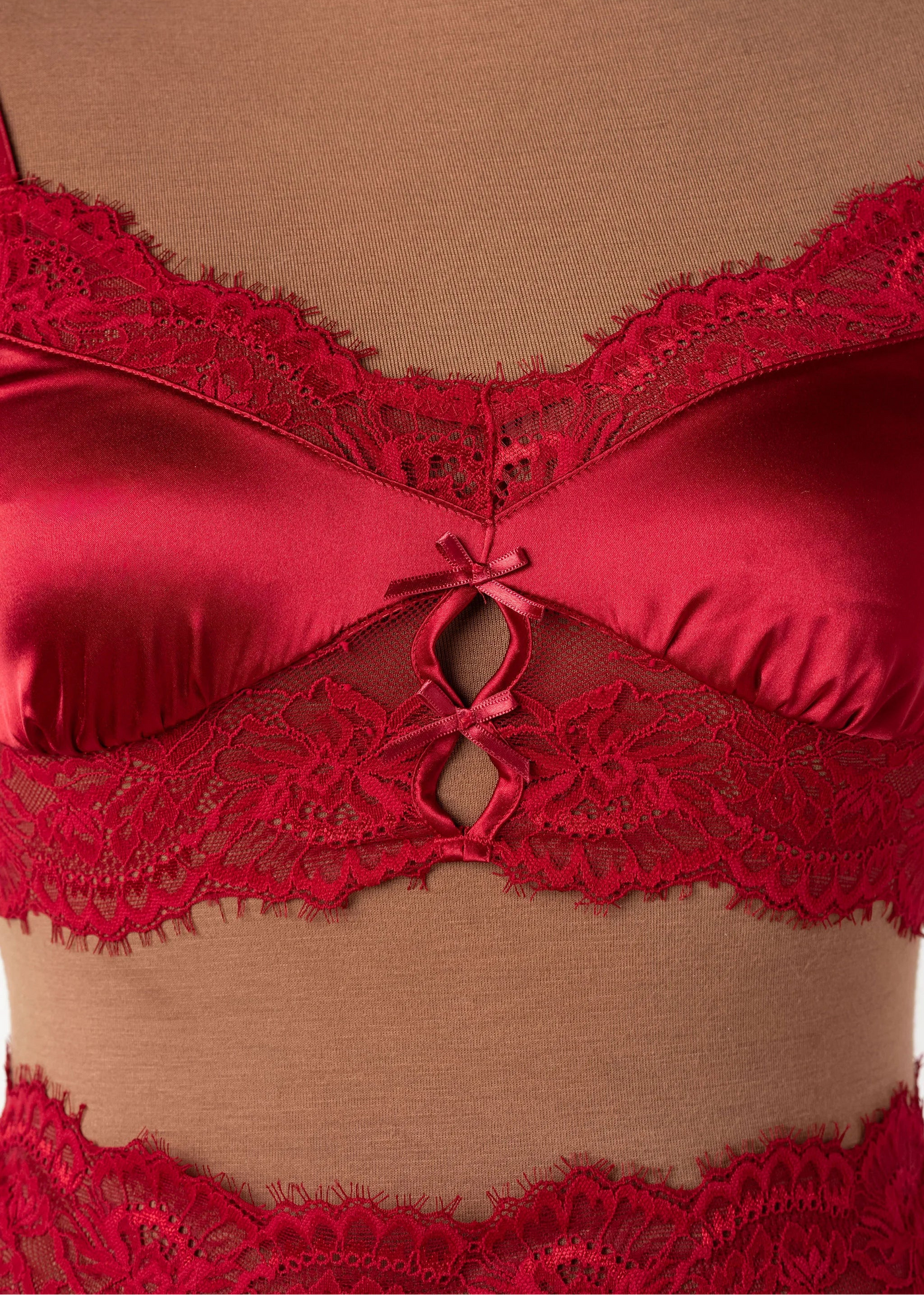 Lacy Satin Keyhole Bralette - Red