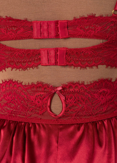 Lacy Satin Keyhole Bralette - Red