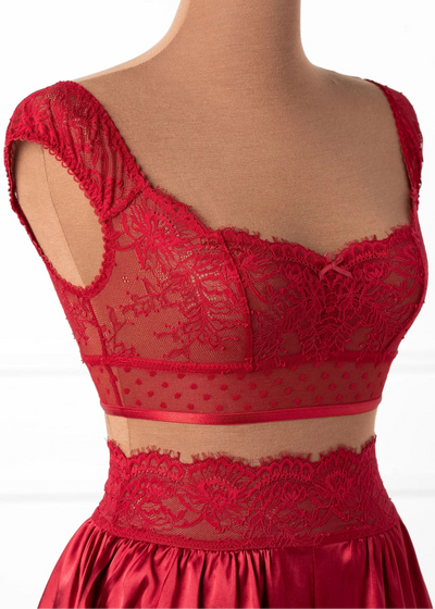 Lacy Off-The-Shoulder Bralette - Red