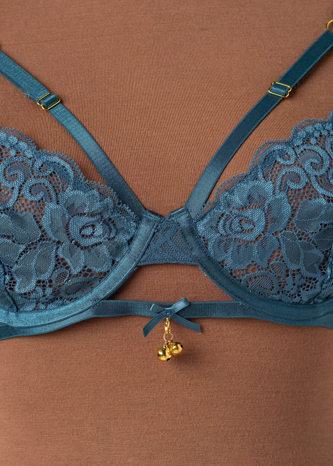 Lacy Underwire Charm Bralette - Retro Blue