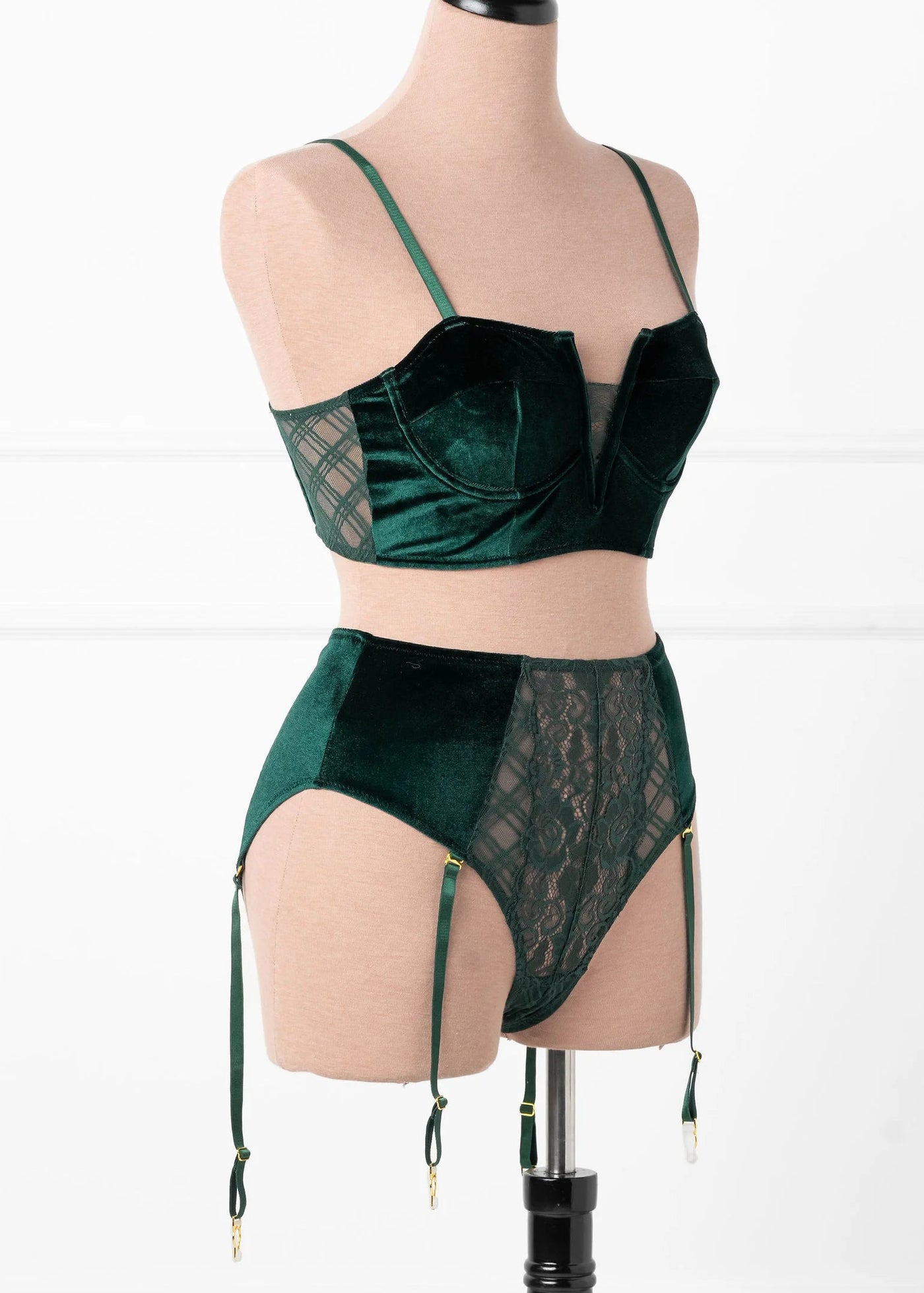 High Waist Velvet Crotchless Garter Panty - Alps Green