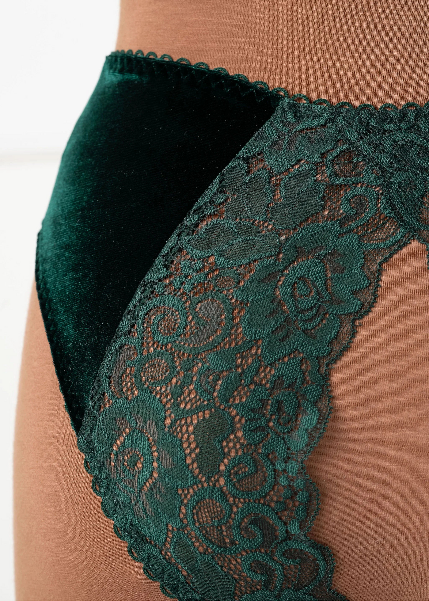 Lace & Velvet Crotchless Hipster Panty - Alps Green