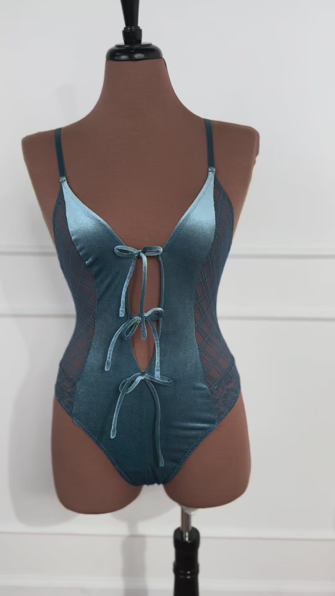 Lace & Velvet Crotchless Teddy - Retro Blue