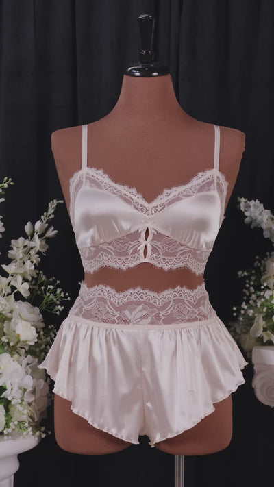 Lacy Satin Keyhole Bralette - Champagne