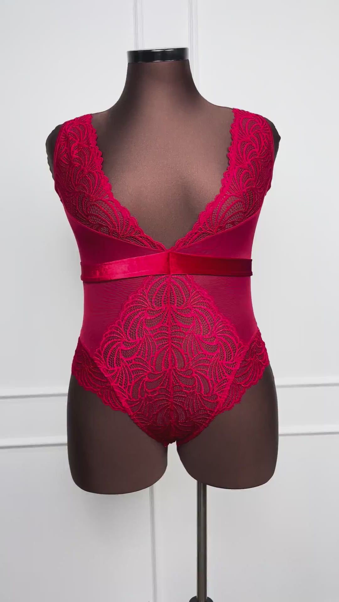 Red Plunge Halter Lace Teddy X47001