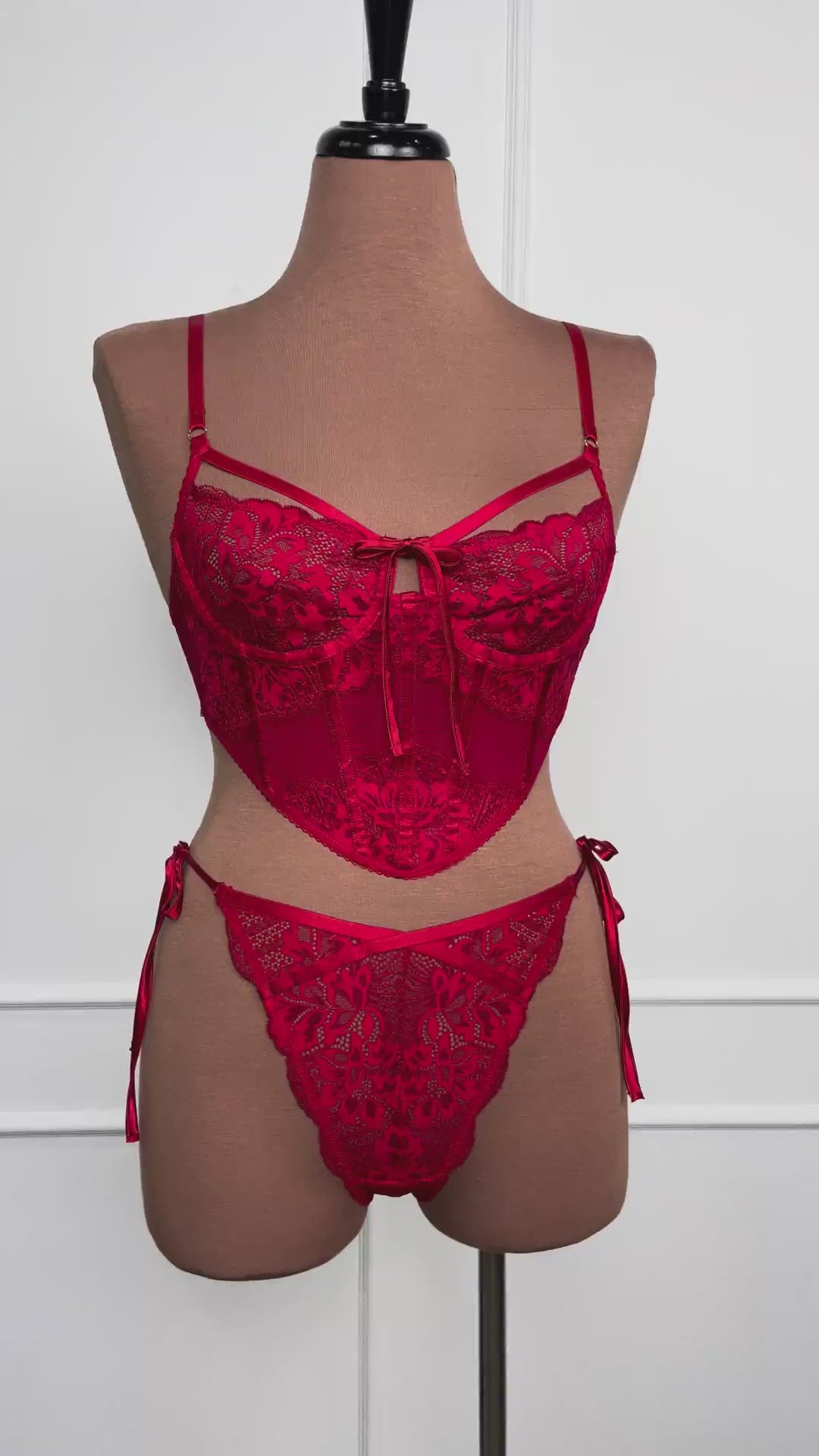 Lacy Underwire Corset - Red