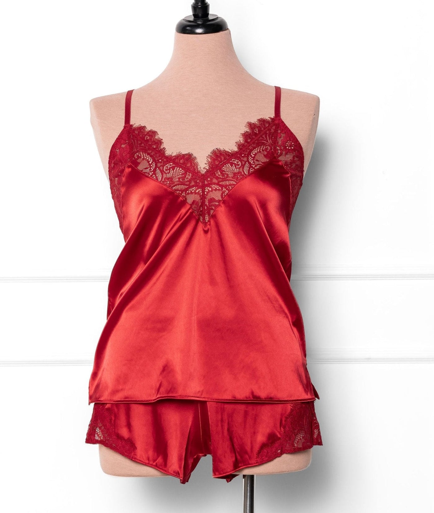 Satin & Eyelash Lace Short - Red - Mentionables