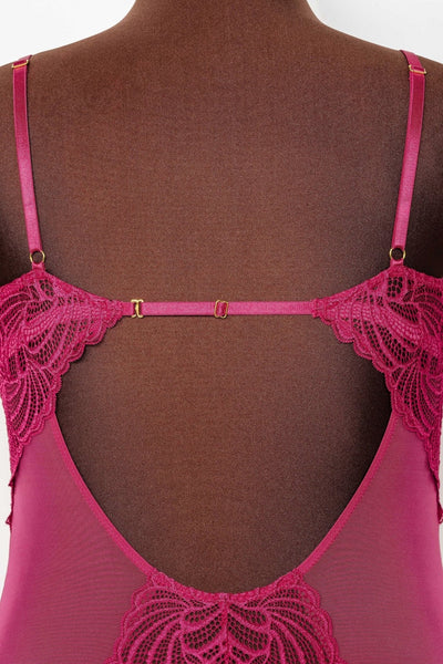 Scalloped Lace & Mesh Button Crotchless Teddy - Ruby - Mentionables