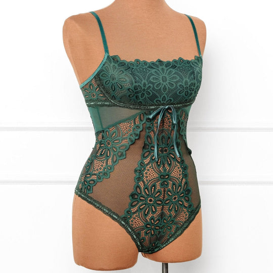 Slotted Lace Crotchless Scoop Neck Teddy - Emerald - Mentionables