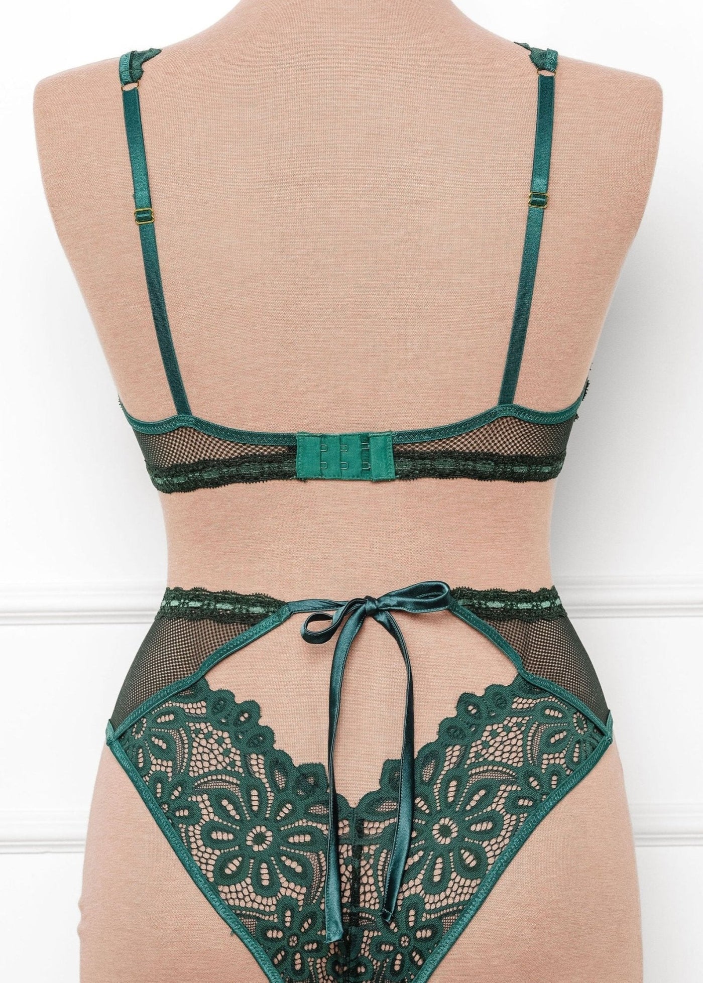 Slotted Lace Plunge Underwire Bralette - Emerald - Mentionables