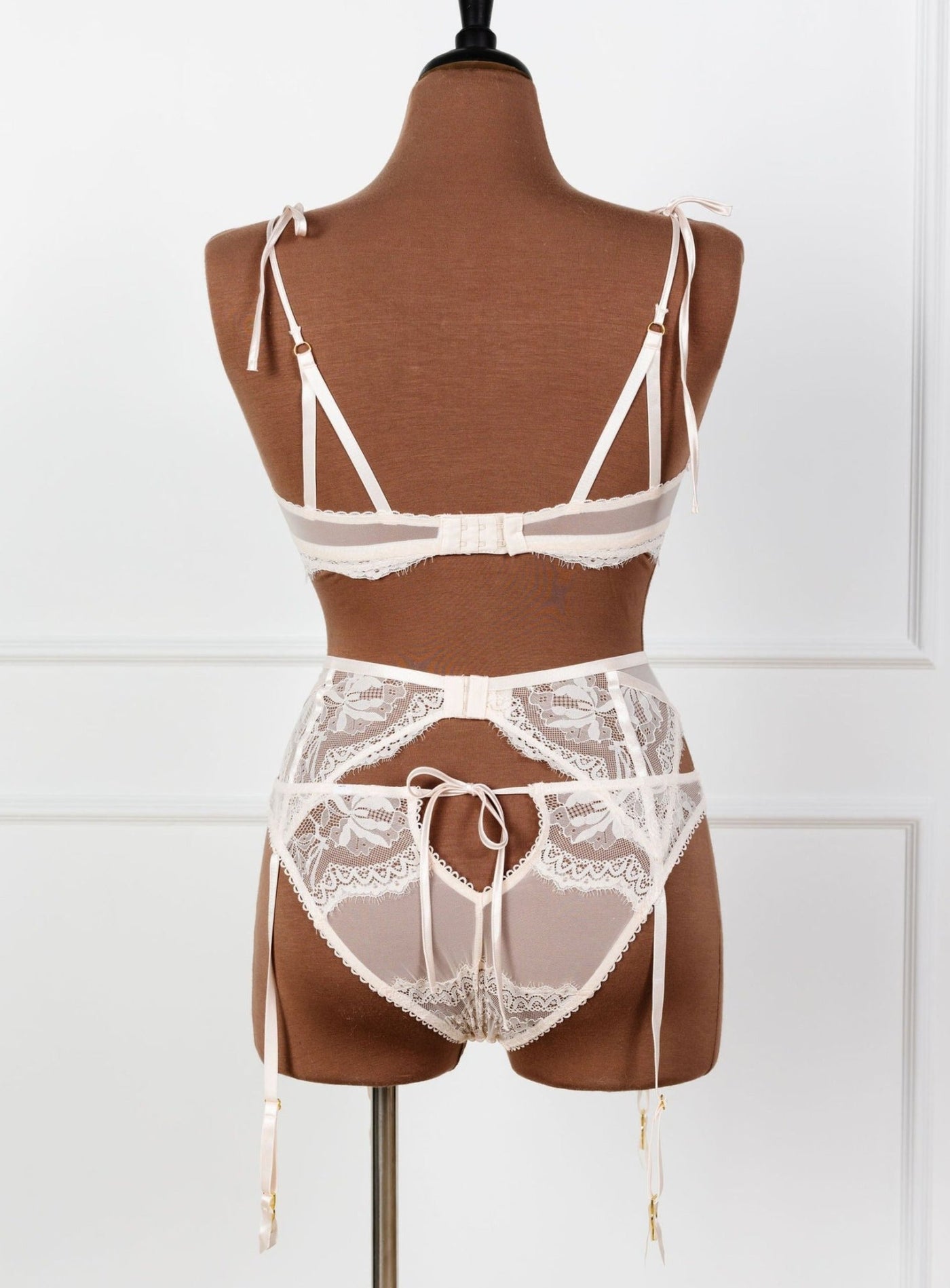 Lace & Mesh Button Panty - Champagne - Mentionables