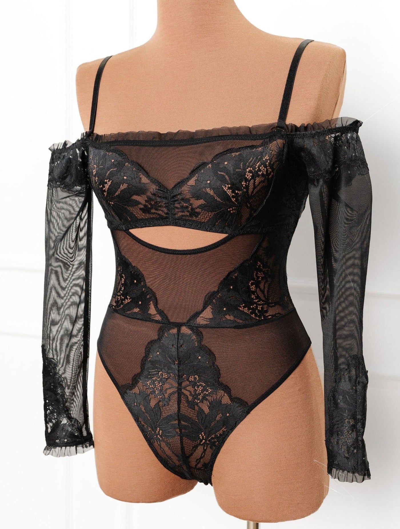 Lace & Mesh Off-The-Shoulder Crotchless Teddy - Black