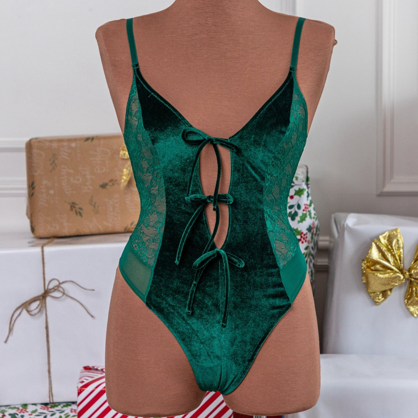 Lace & Velvet Crotchless Teddy - Emerald - Mentionables