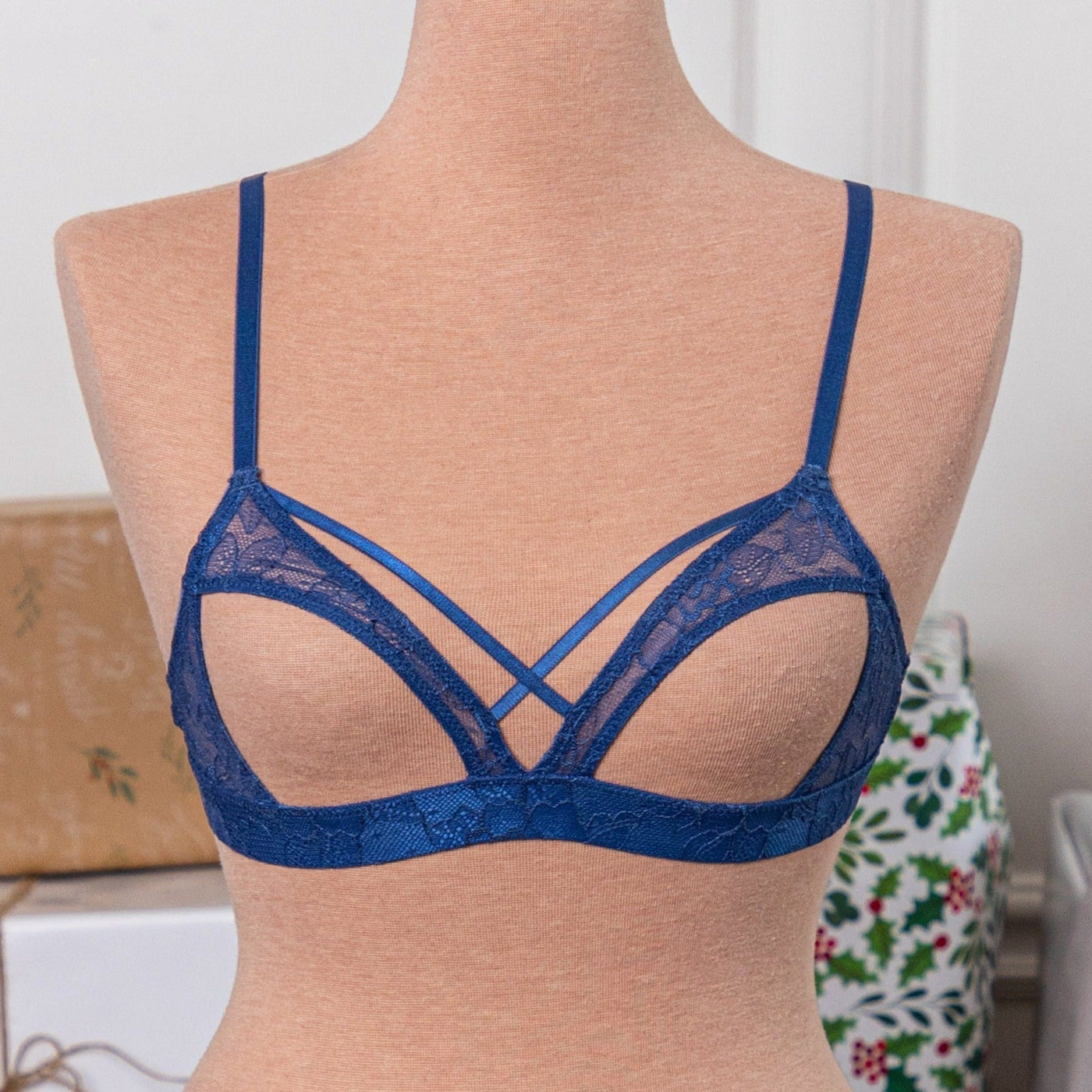 Lacy Caged Cupless Bralette - Navy - Mentionables