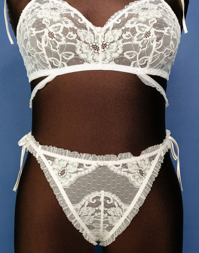 Lacy Ruffle Thong - Iridescent Cream - Mentionables